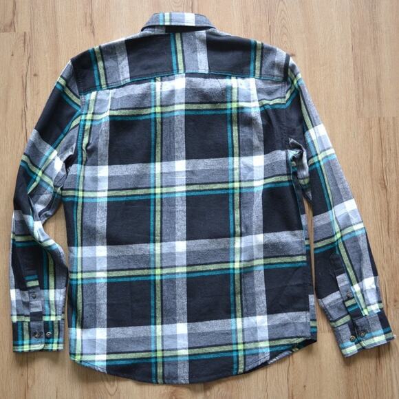 Legend & Soul Flannel Button Down Shirt - Picture 4 of 4
